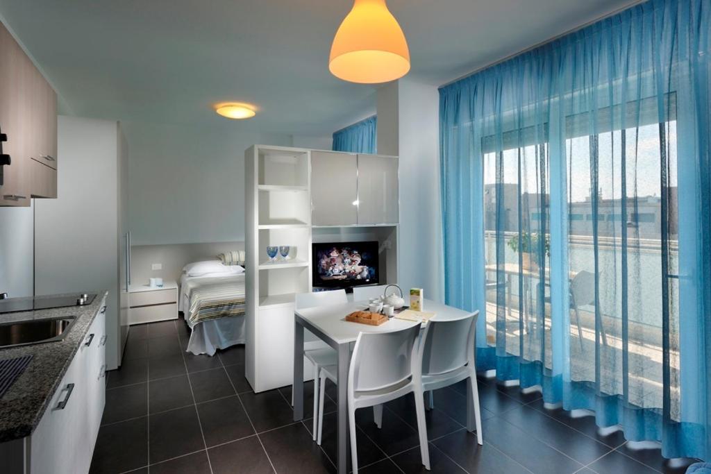 Hotel Luciana Bibione Rum bild